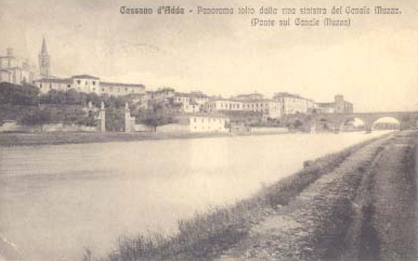Cassano d'Adda - Panorama fatto dalla riva sinistra del Canale Muzza (Ponte sul Canale Muzza)